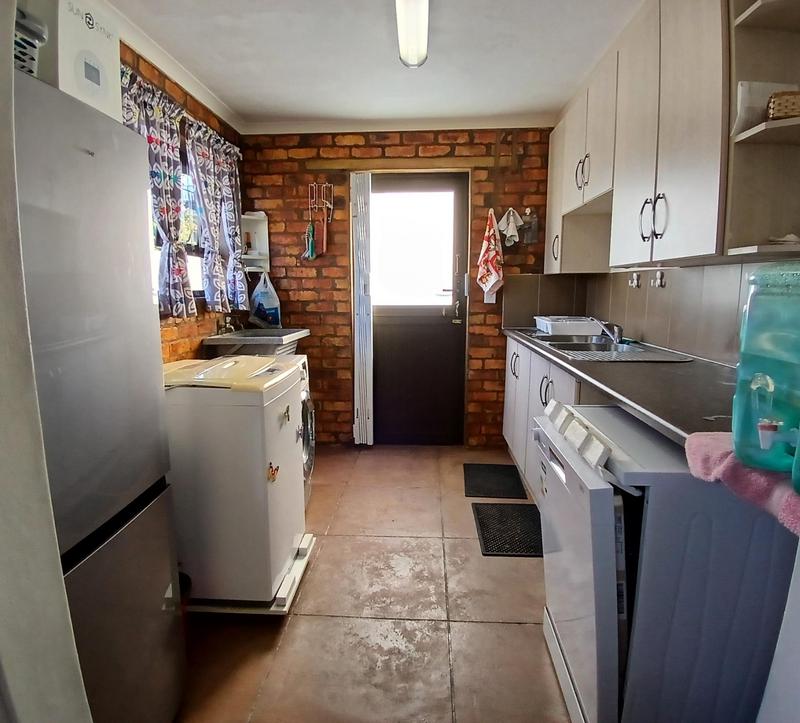 3 Bedroom Property for Sale in Stilbaai Wes Western Cape